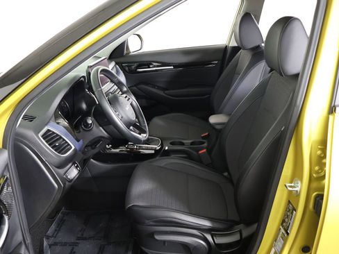 Used 2023 Kia Seltos S w/ Navigation Package AWD/4WD image 30