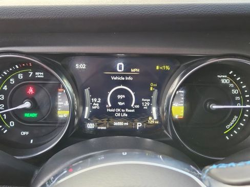 Used 2022 Jeep Wrangler Unlimited Rubicon 4xe image 11