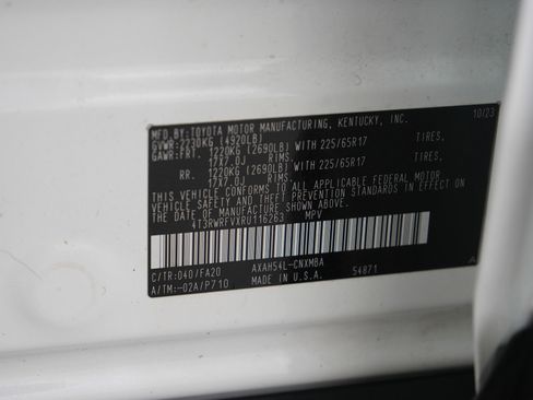 Used 2024 Toyota RAV4 XLE image 28