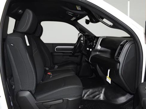 New 2026 RAM 3500 Tradesman AWD/4WD image 31