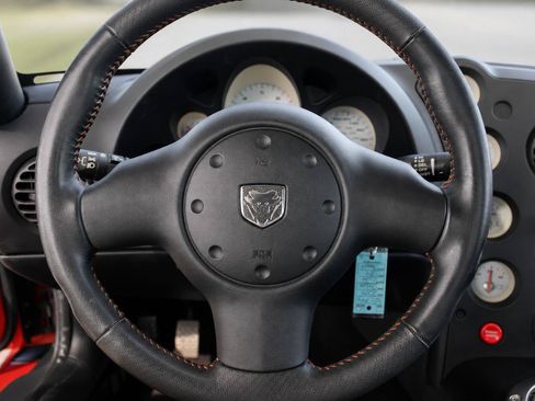 Used 2005 Dodge Viper SRT-10 w/ Copperhead Edition Group RWD image 19