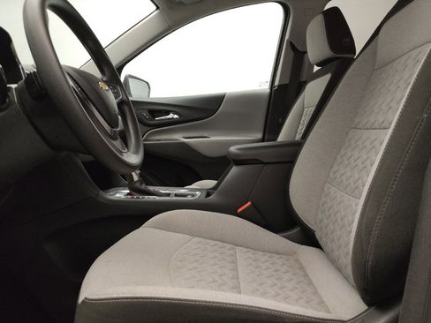 Used 2022 Chevrolet Equinox LT AWD/4WD image 17