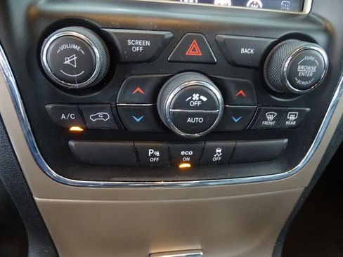 Used 2015 Jeep Grand Cherokee Limited AWD/4WD image 13