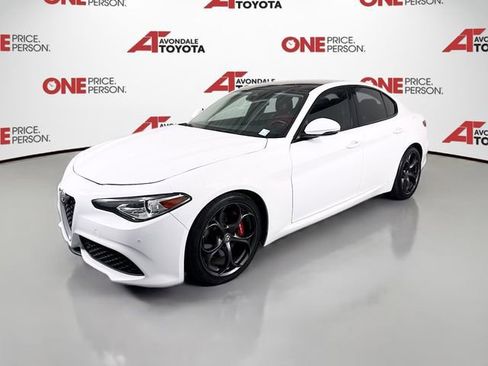 Used 2018 Alfa Romeo Giulia Ti Sport w/ Quick Order Package 22U Sport RWD image 3