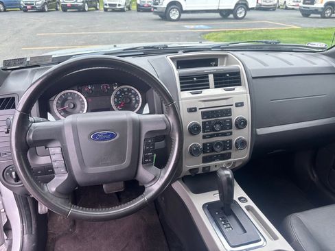 Used 2012 Ford Escape XLT FWD image 15