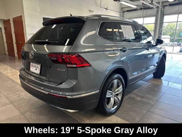 Used 2020 Volkswagen Tiguan SEL AWD/4WD image 13