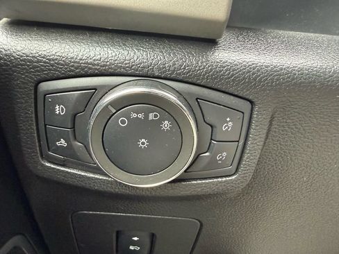 Used 2015 Ford F150 Lariat w/ Equipment Group 501A Mid AWD/4WD image 9