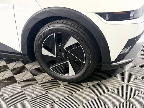 Used 2026 Hyundai Ioniq 5 SEL RWD image 12