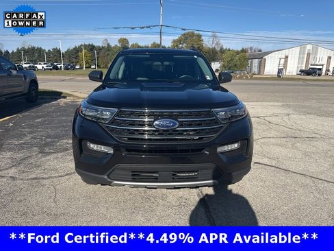 Used 2023 Ford Explorer XLT w/ Equipment Group 202A image 8