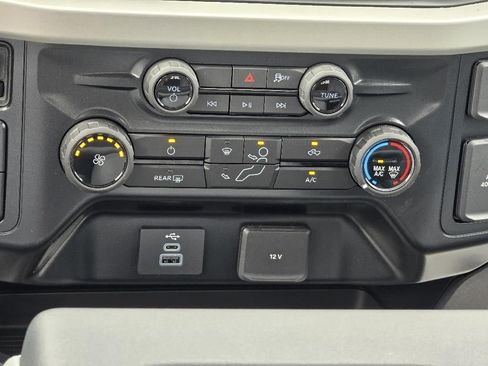 New 2026 Ford F450 XLT w/ XLT Value Package image 15