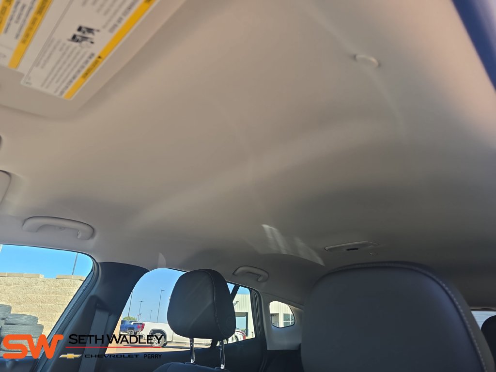 New 2026 Chevrolet Trax LT w/ Midnight Edition FWD image 31