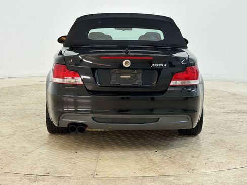 Used 2009 BMW 135i Convertible RWD image 9