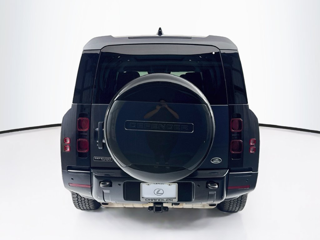 Used 2023 Land Rover Defender 130 First Edition AWD/4WD image 6