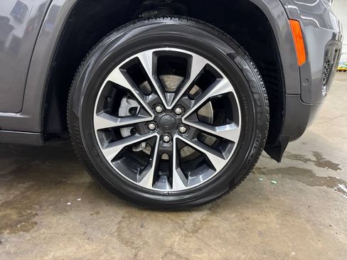 Used 2022 Jeep Grand Cherokee L Overland AWD/4WD image 40