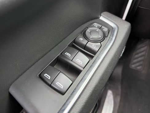 Used 2025 Chevrolet Silverado 1500 LTZ AWD/4WD image 26