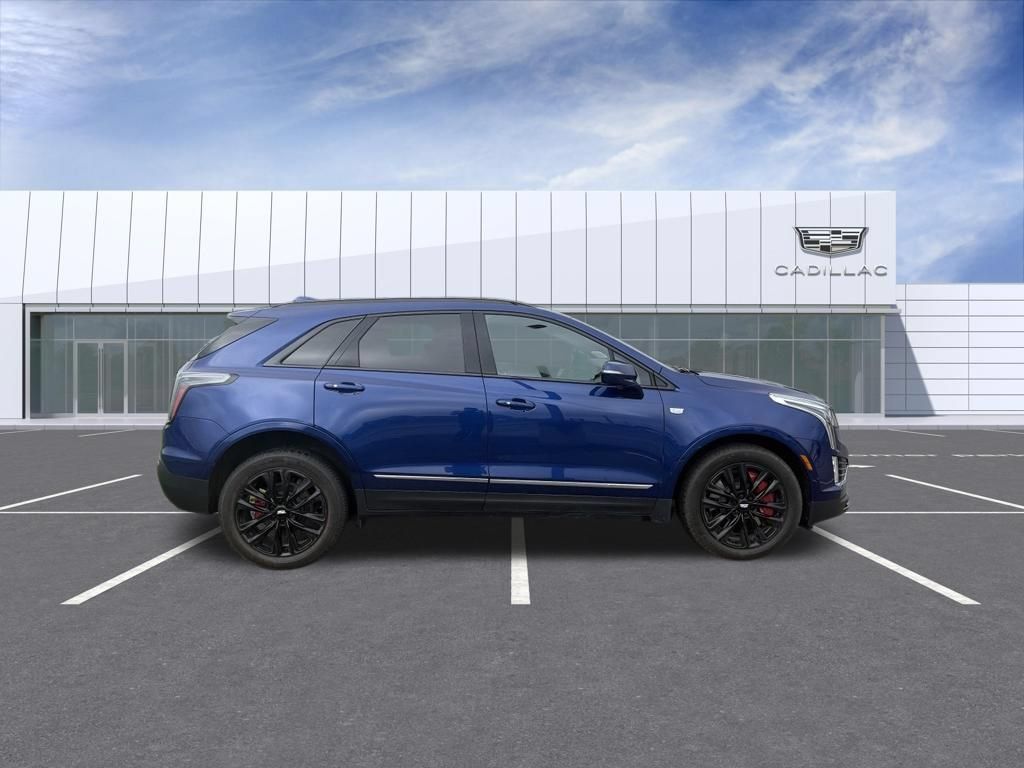 Certified 2024 Cadillac XT5 Sportv w/ LPO, Floor Liner Package AWD/4WD image 1
