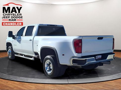 Used 2024 Chevrolet Silverado 3500 LT w/ Convenience Package image 17