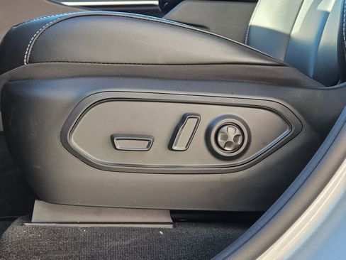 New 2025 Jeep Grand Cherokee L Limited image 19