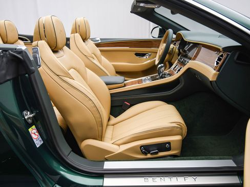 New 2026 Bentley Continental GTC image 43
