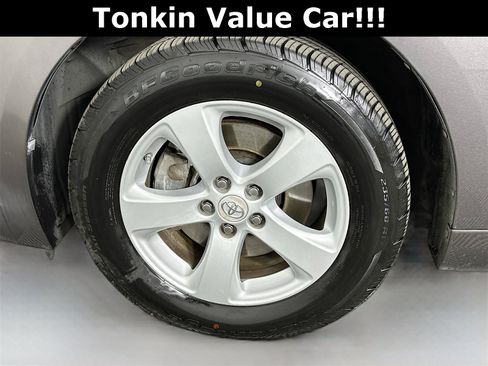 Used 2011 Toyota Sienna image 31