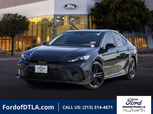 Used 2026 Toyota Camry Hybrid w/ Multimedia Upgrade Package AWD/4WD image 1