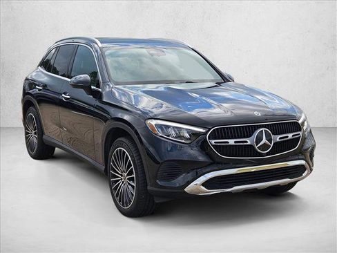 Certified 2026 Mercedes-Benz GLC 300 image 3