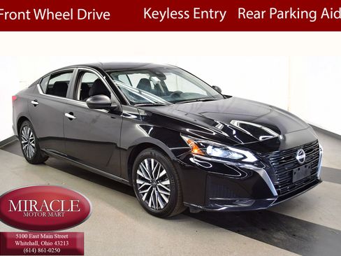 Used 2025 Nissan Altima 2.5 SV FWD image 1