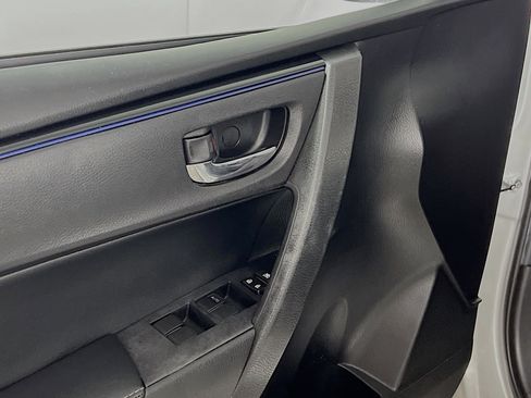 Used 2019 Toyota Corolla SE image 17