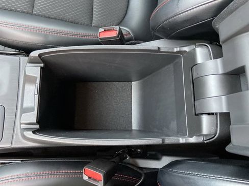 Used 2025 Ford Escape ST-Line image 41