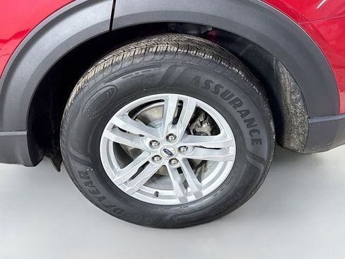 Certified 2022 Ford Explorer XLT w/ Equipment Group 202A image 31