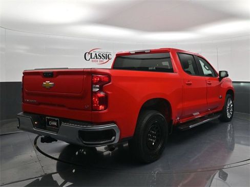 Used 2025 Chevrolet Silverado 1500 LT image 7