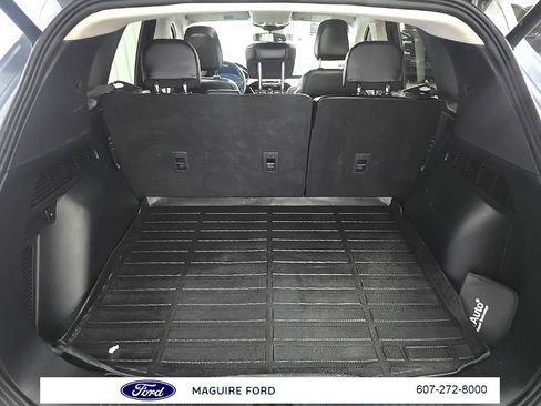 Used 2022 Ford Escape SEL w/ Technology Package image 12