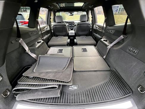 Used 2024 Cadillac XT6 Sport w/ Platinum Package image 31