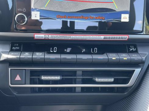 Used 2026 Toyota Camry SE FWD image 30