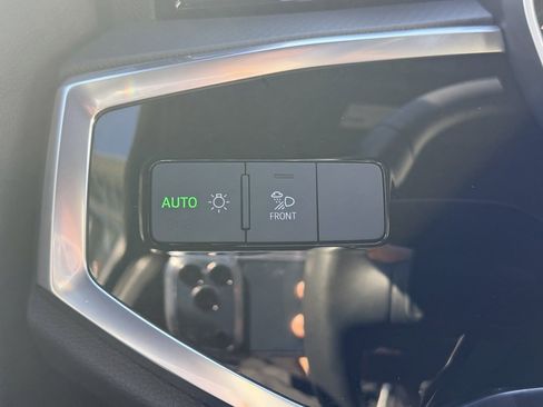 Certified 2024 Audi Q3 2.0T Premium image 37