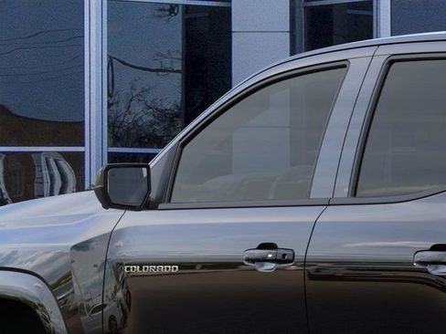 New 2026 Chevrolet Colorado Z71 image 12