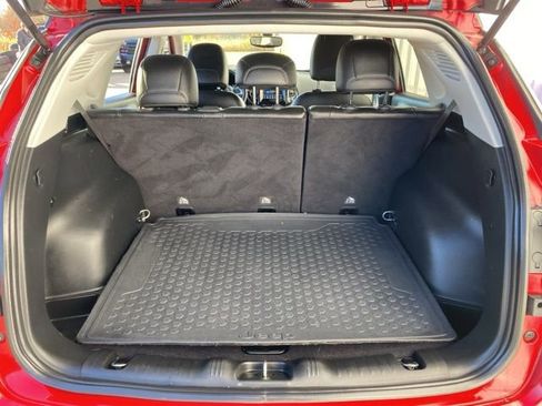 Used 2018 Jeep Compass Latitude w/ Popular Equipment Group image 17