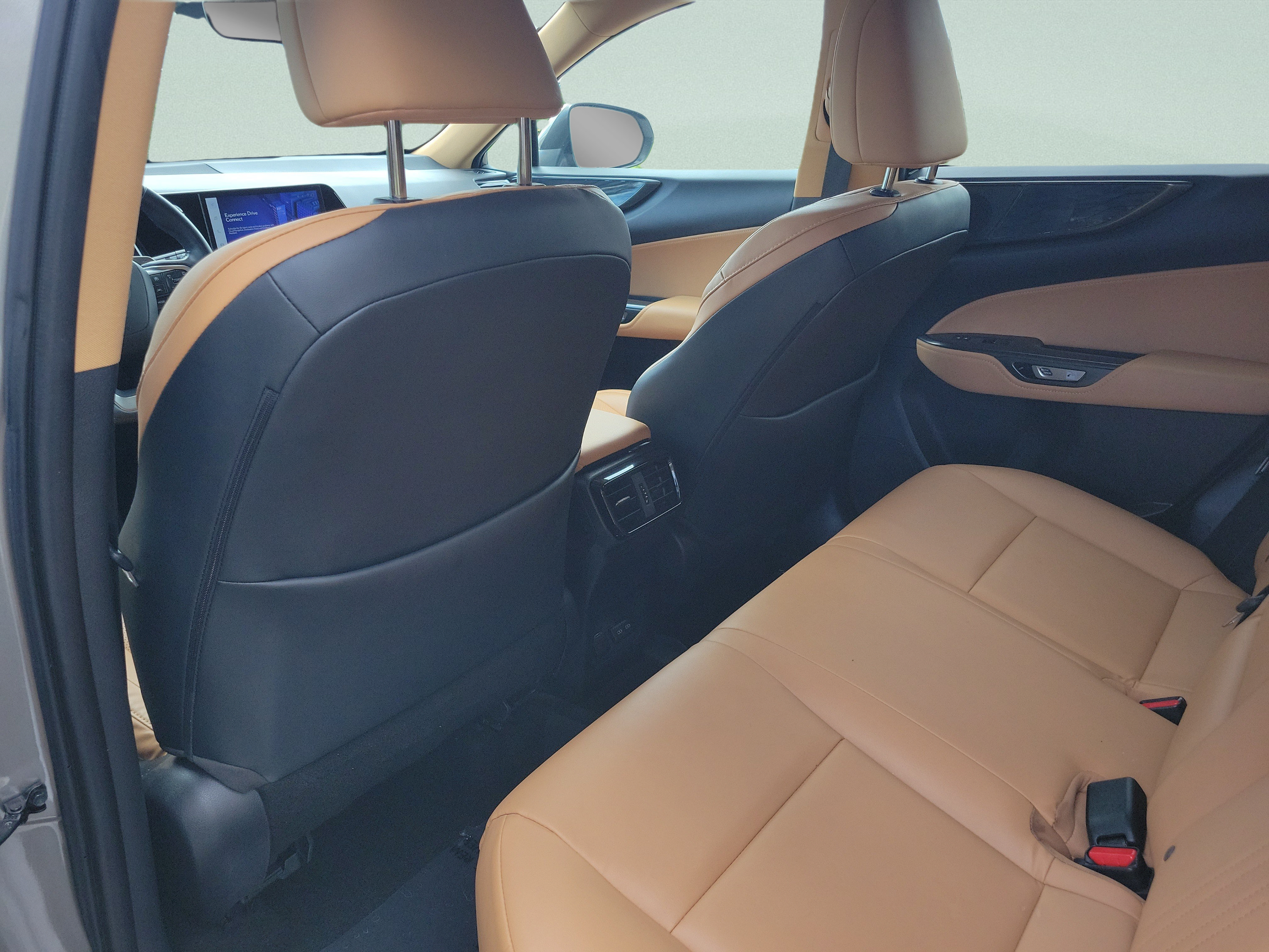 Used 2024 Lexus NX 350 AWD image 10