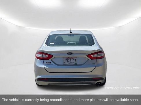 Used 2016 Ford Fusion SE FWD image 7