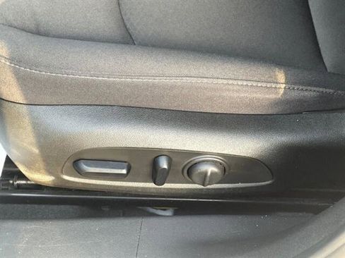 Used 2023 Chevrolet Malibu LT image 14