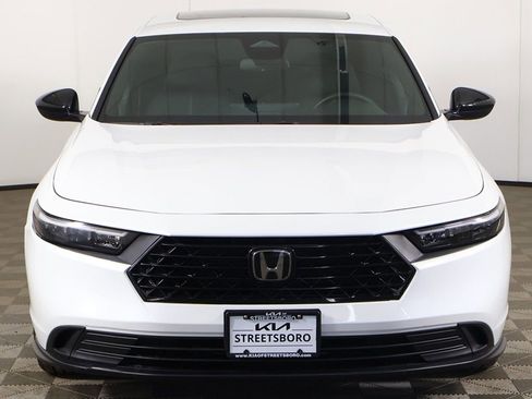 Used 2023 Honda Accord Sport image 8