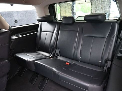 Used 2024 Ford Expedition XLT AWD/4WD image 36