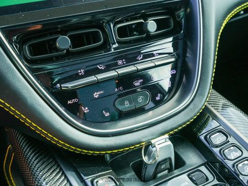 Used 2021 Aston Martin DBX image 59