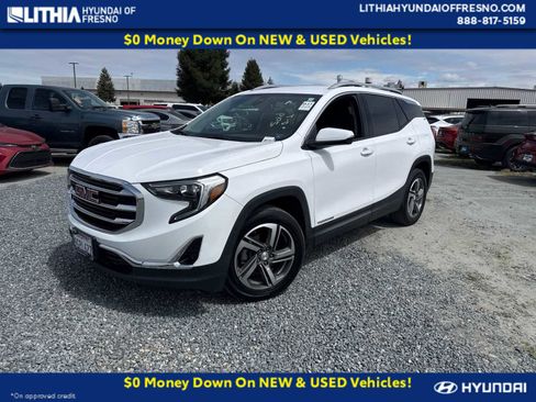Used 2020 GMC Terrain SLT FWD image 1