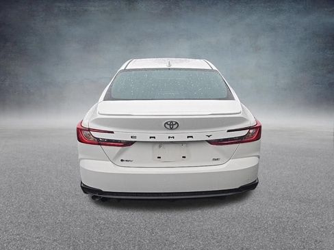 Used 2025 Toyota Camry SE FWD image 7