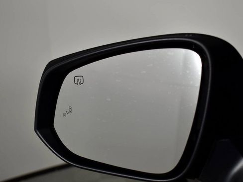 Used 2025 Toyota Sienna XSE w/ XSE Plus Package image 30