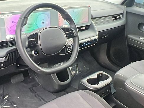 Used 2024 Hyundai Ioniq 5 SEL image 17