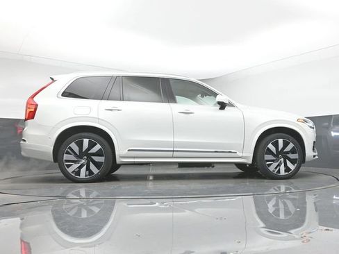 Used 2024 Volvo XC90 T8 Plus image 44