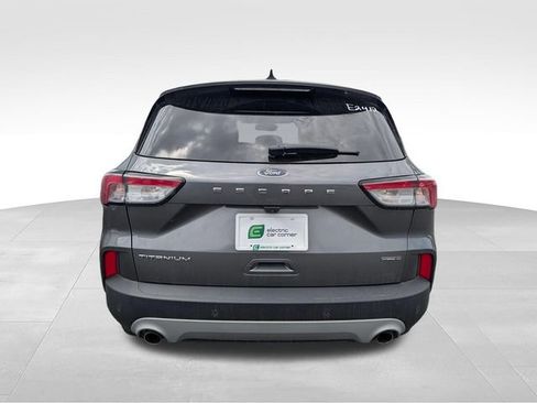 Used 2022 Ford Escape Titanium AWD/4WD image 6