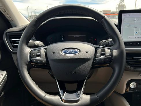 Used 2023 Ford Escape Active w/ Tech Pack #1 AWD/4WD image 17